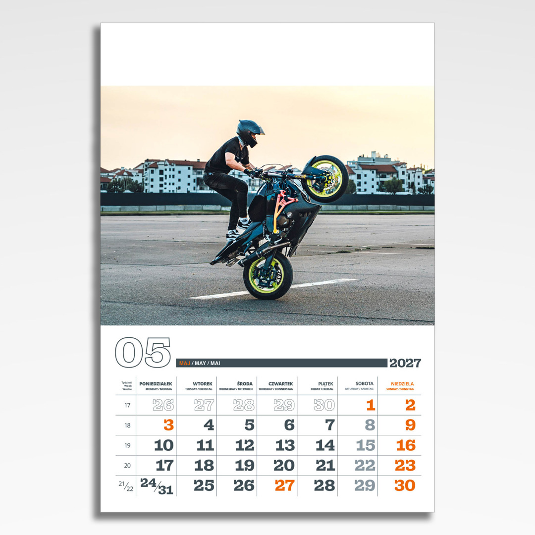 Kalendarz wieloplanszowy Świat Motocykli (20szt.) - 8 kalendarz wieloplanszowy świat motocykli, plansza maj z grafiką tematyczną